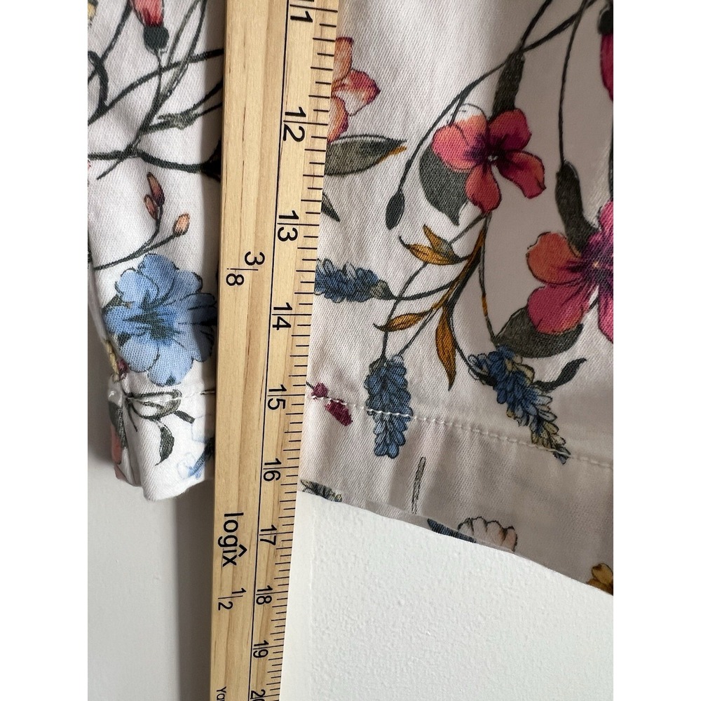 St Johns Bay Pants Womens 10 P‎ White Botanical Floral Capri Mid Rise Stretch - Picture 11 of 11